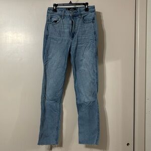 Hollister Ultra High Rise Mom Jean Regular Size 00